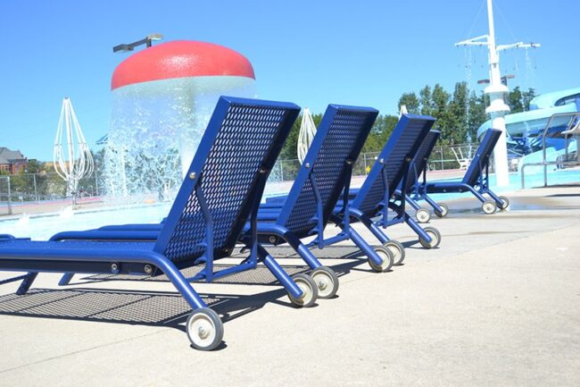 Pool_Chaise pool chairs