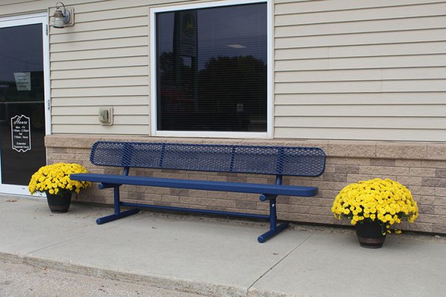 poly-vinyl coated metal portable outdoor bench
