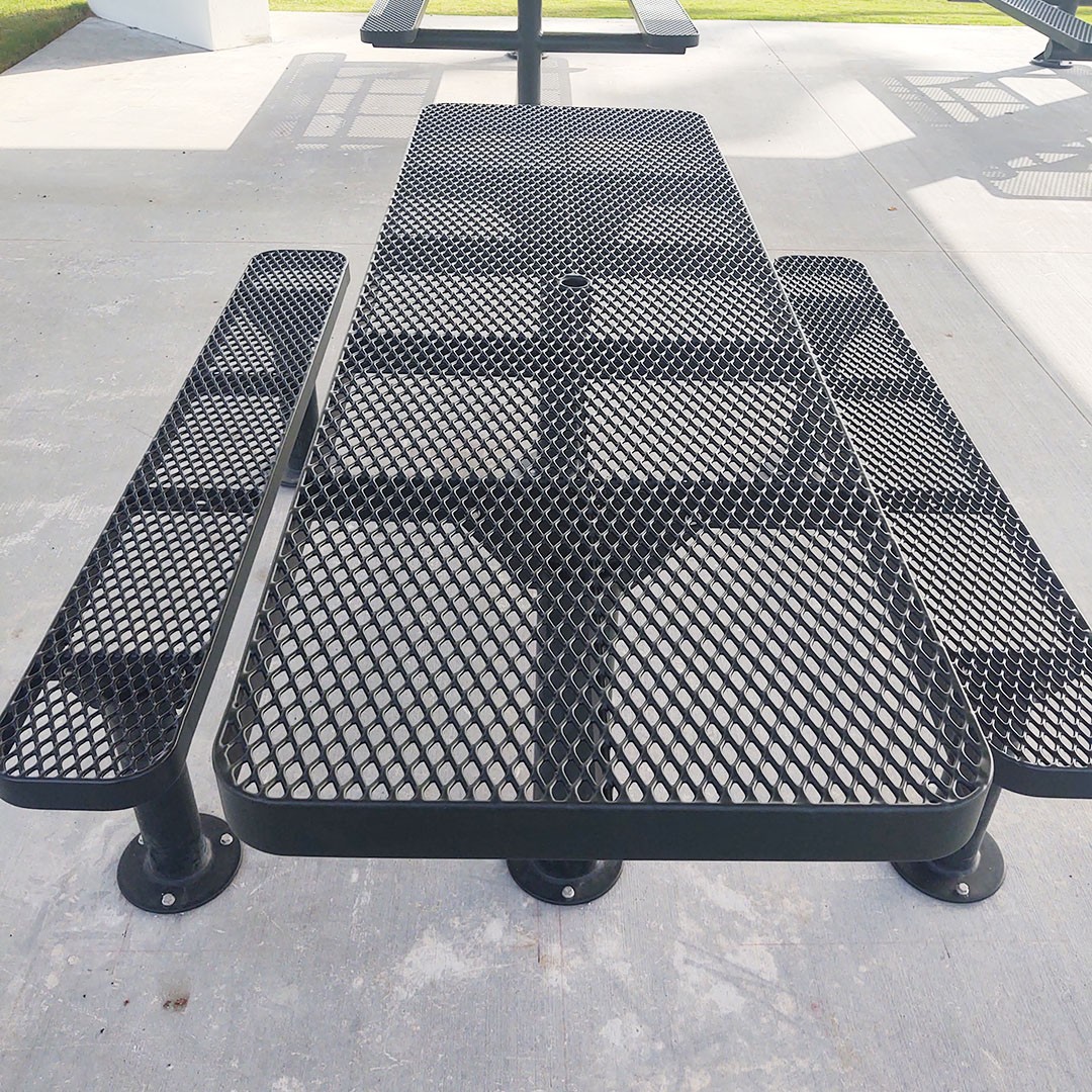 950-505-066_b wheelchair accessible durable metal picnic table